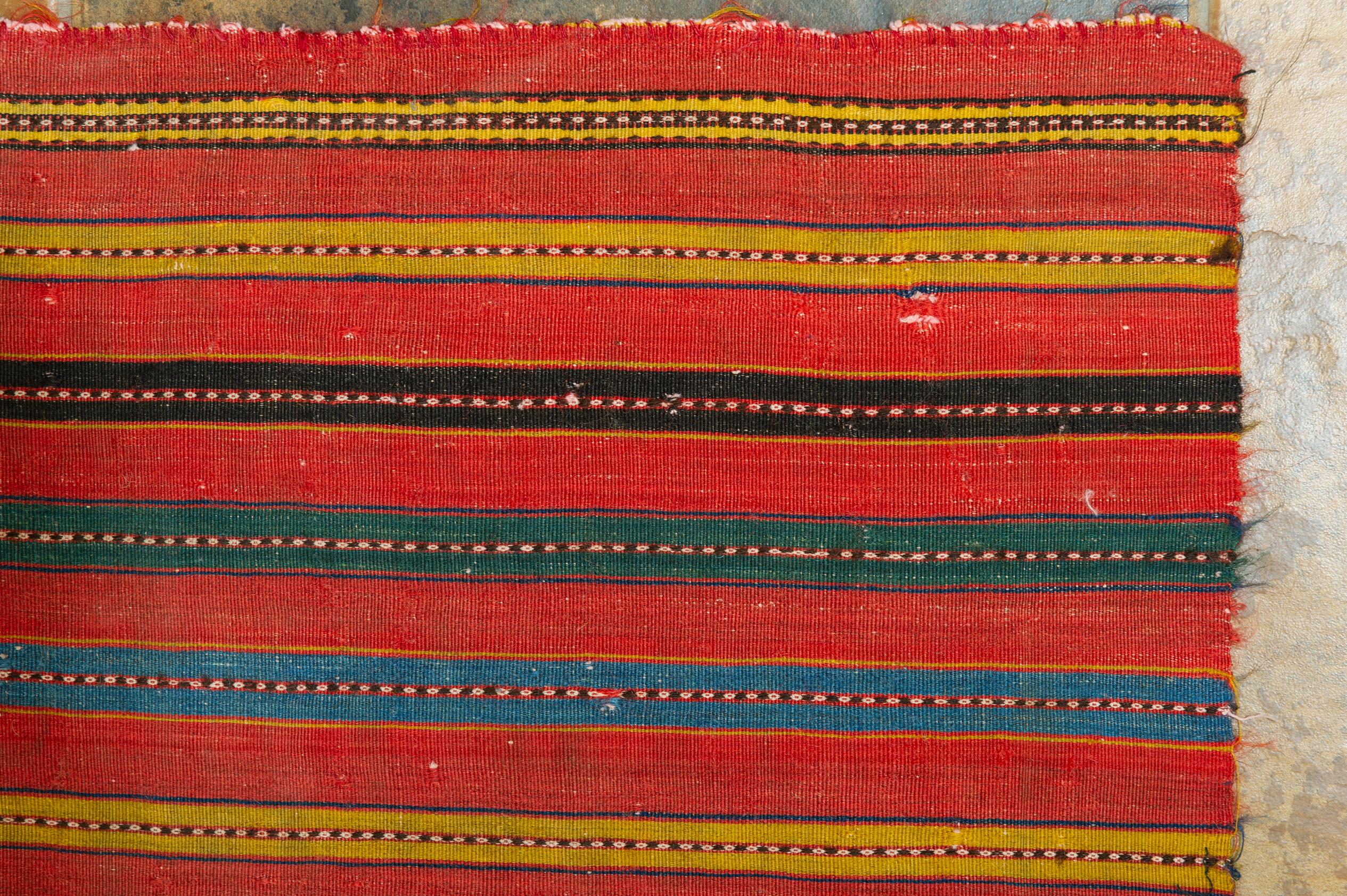 Orientalischer Stoff aus altem Textil (Syrisch) im Angebot