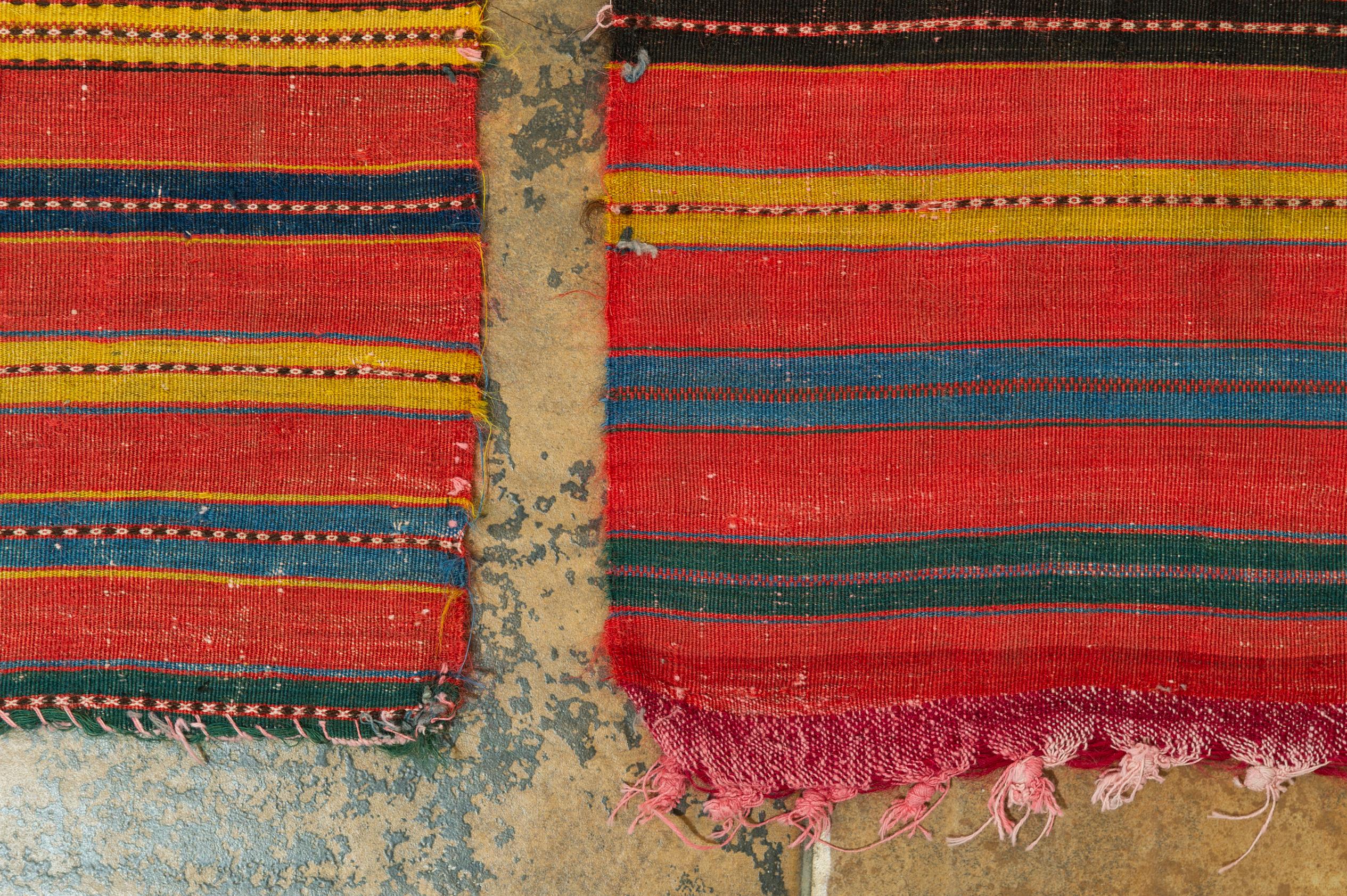 Orientalischer Stoff aus altem Textil im Angebot 1