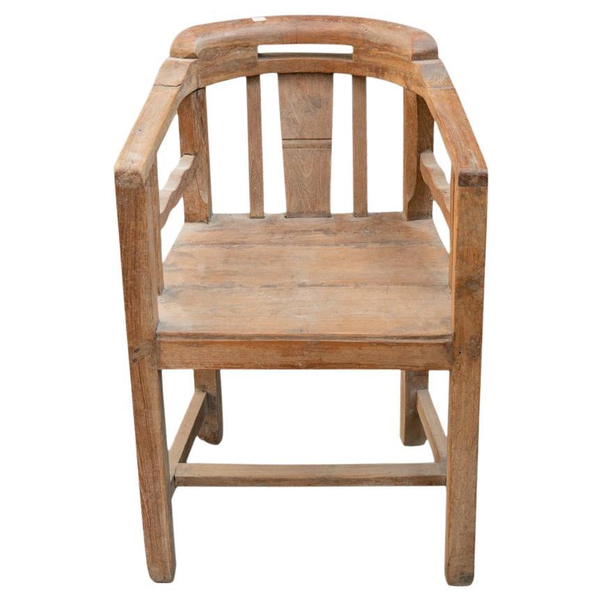 Vintage set of four teak high chairs from India, simple and robust, also suitable for outdoors because yjey are in teak.
All You need is the pillows. 




M/733 -