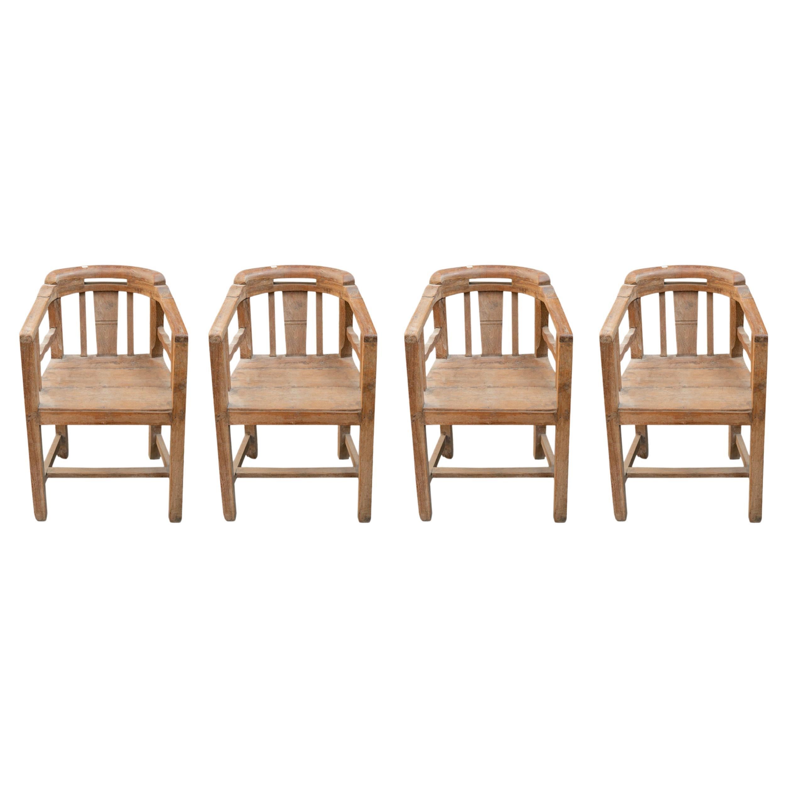 Hohe Stühle aus Teakholz aus Indien  im Angebot