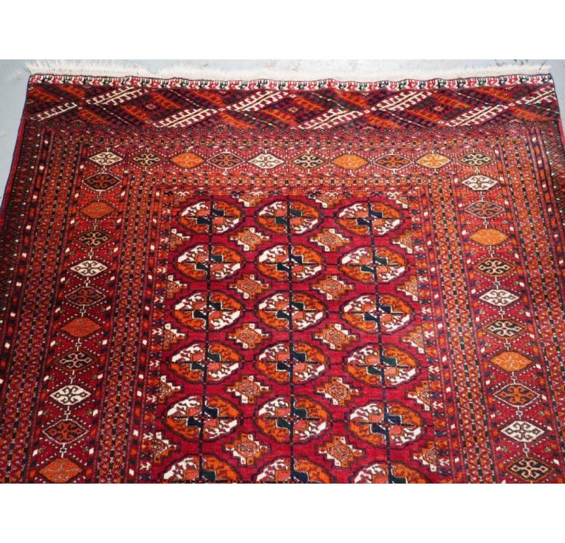 Old Tekke Turkmen Rug Rows of Small Animals, Circa 1920/30 In Excellent Condition For Sale In Moreton-In-Marsh, GB