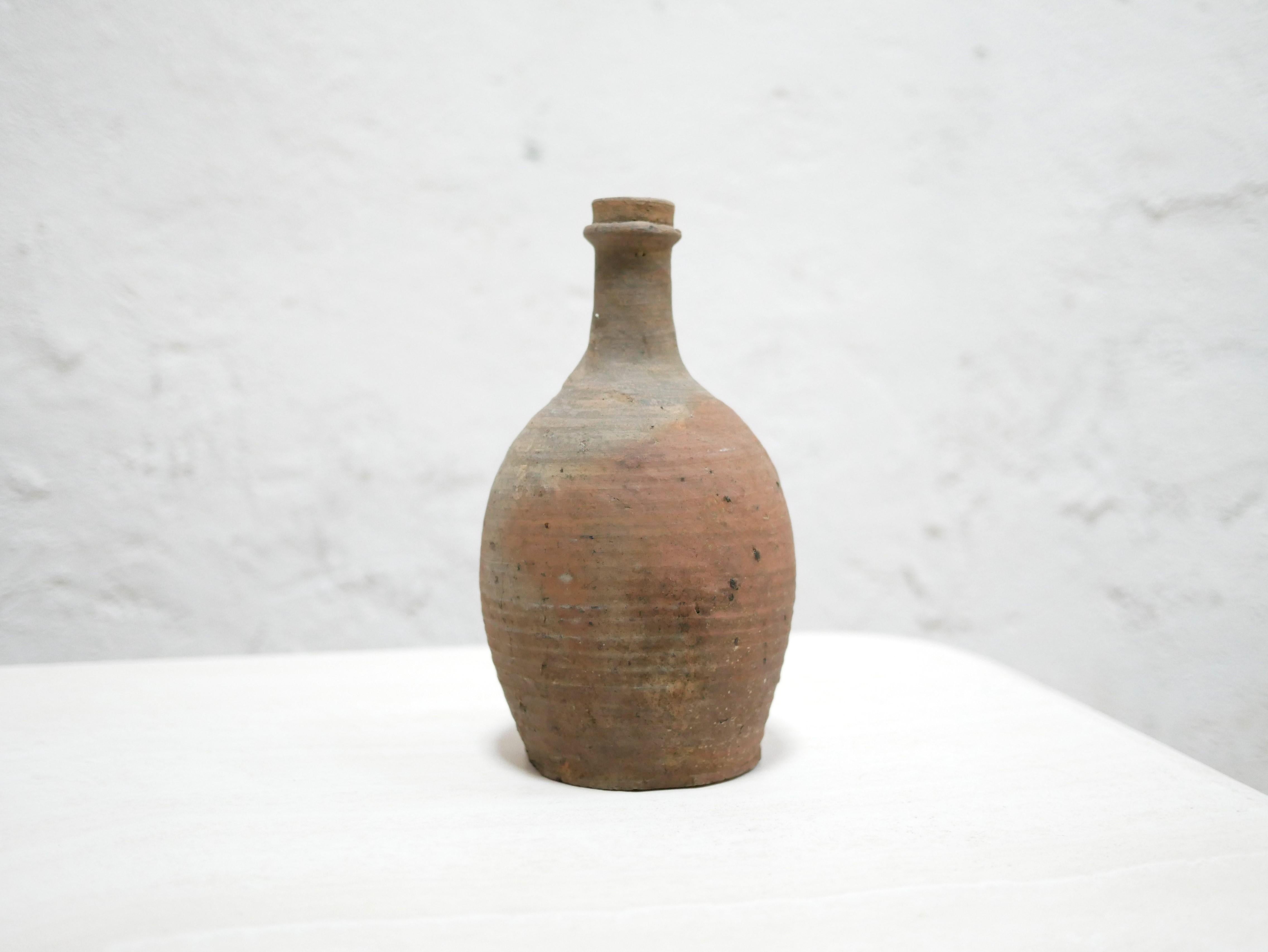 Old terracotta jar For Sale 1