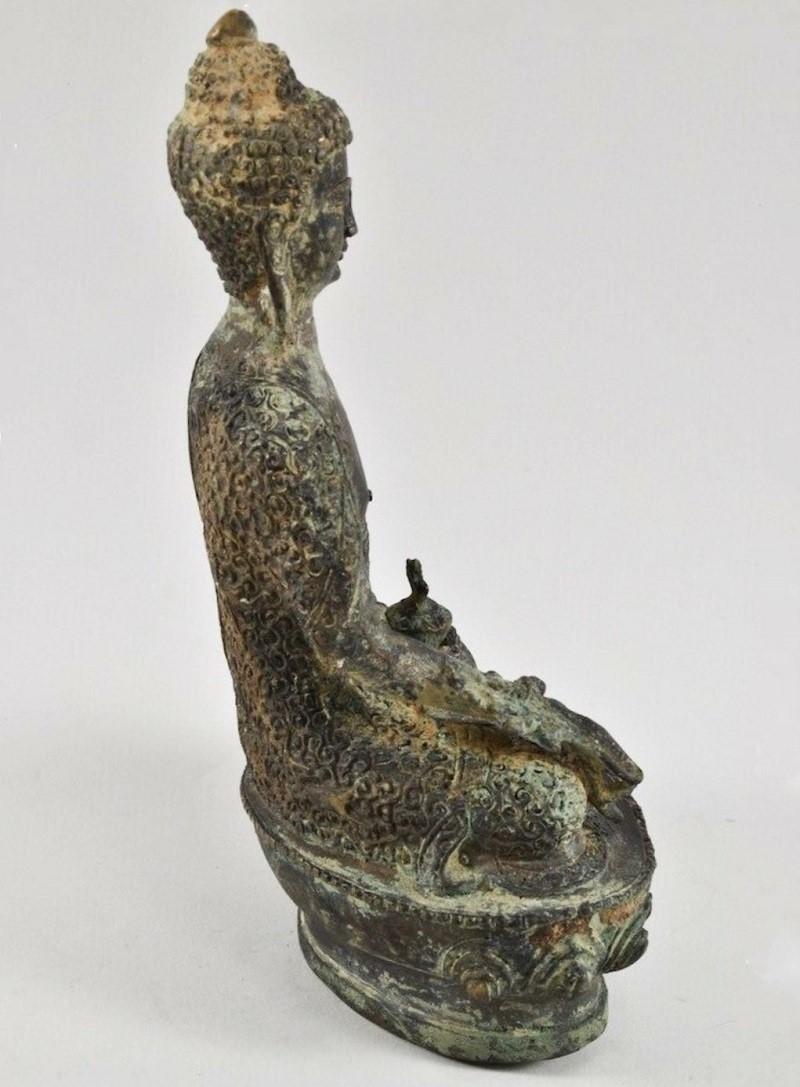 Old Tibetan Bronze Medicine Buddha Statue, Qing Dynasty, Tibet, 18th Century 2