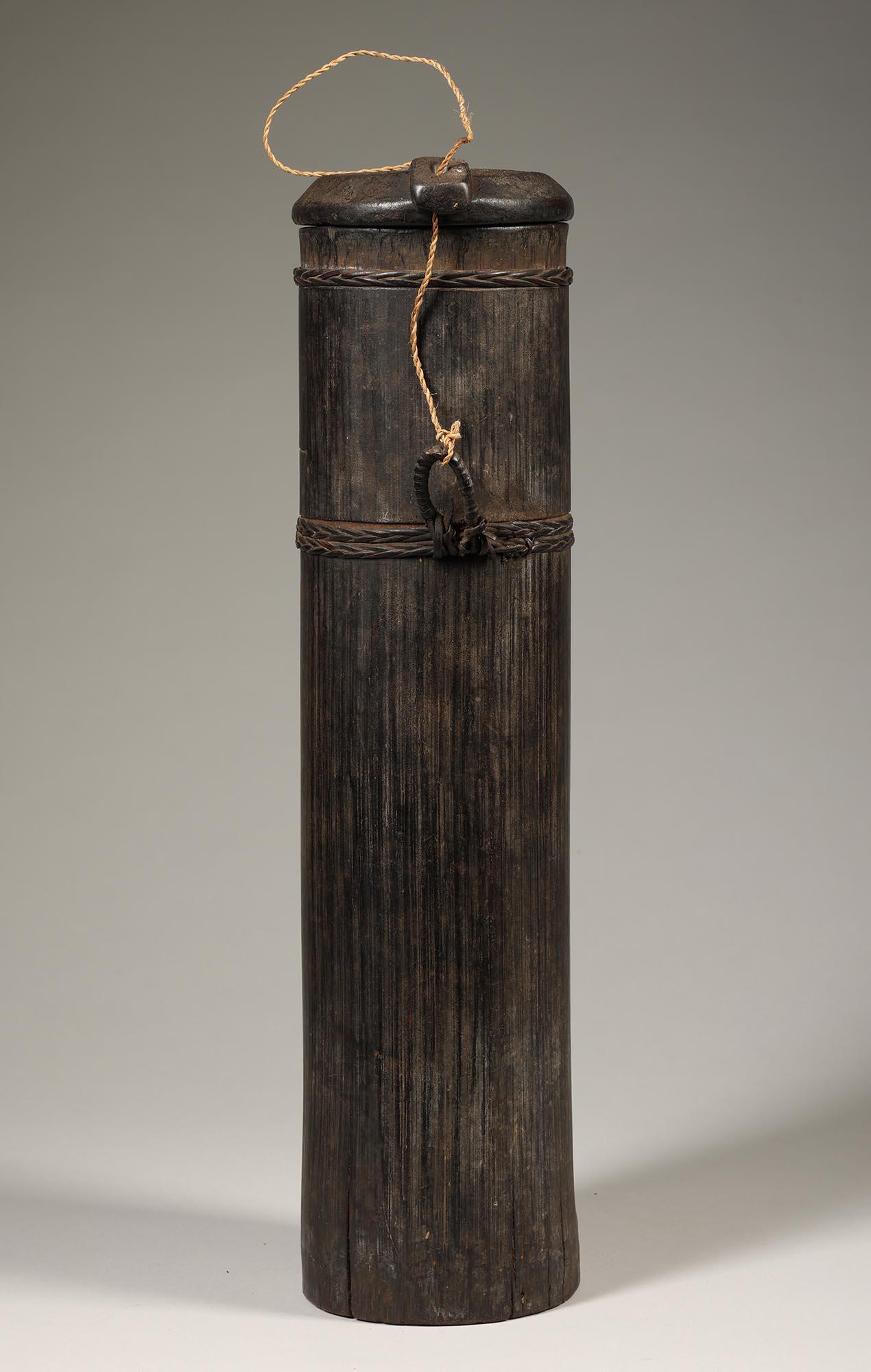 Old Toraja Tall Bamboo Rice Container with Wood Top, Indonesia In Distressed Condition For Sale In Point Richmond, CA