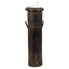 Recipiente alto de bambú para arroz con tapa de madera, Indonesia