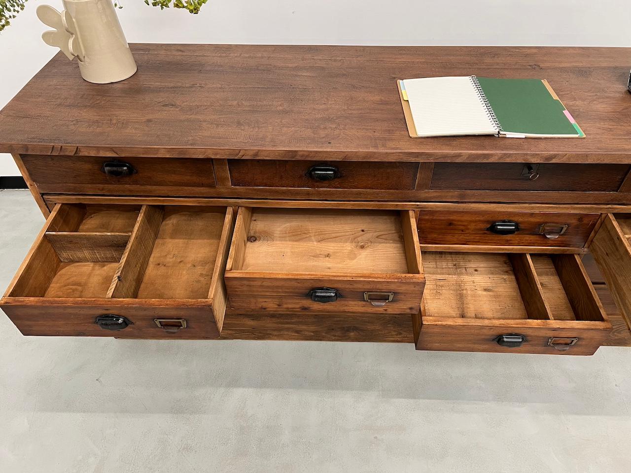 Old trading counter with drawers, fully restored. For Sale 6