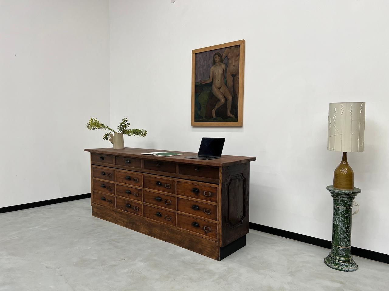 Old trading counter with drawers, fully restored. 9