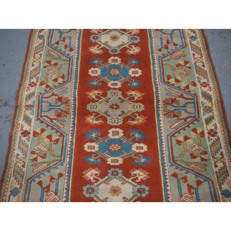 Old Turkish Milas-Teppich, traditionelles Design mit weichen Farben, um 1960 im Zustand „Hervorragend“ im Angebot in Moreton-In-Marsh, GB