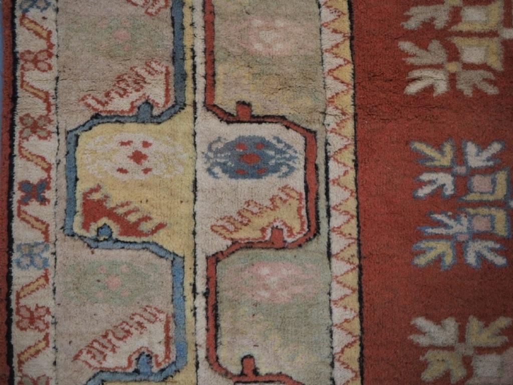 Turc Tapis turc Milas aux couleurs chaudes, vers 1960