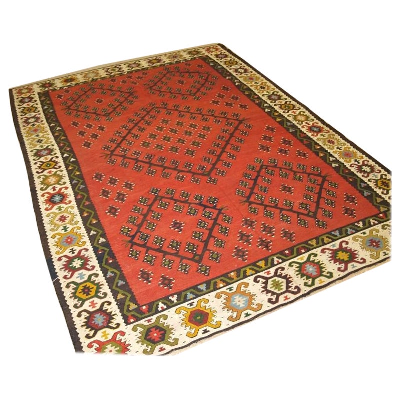 Kilim turco antiguo de Sarkoy, color rojo suave, hacia 1950
