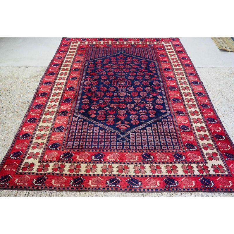 Old Anatolian Yagcibedir village carpet or traditional medallion design.

A very good example of this classic design with a large medallion to the field.

The colours are traditional for this village and work really well with this bold