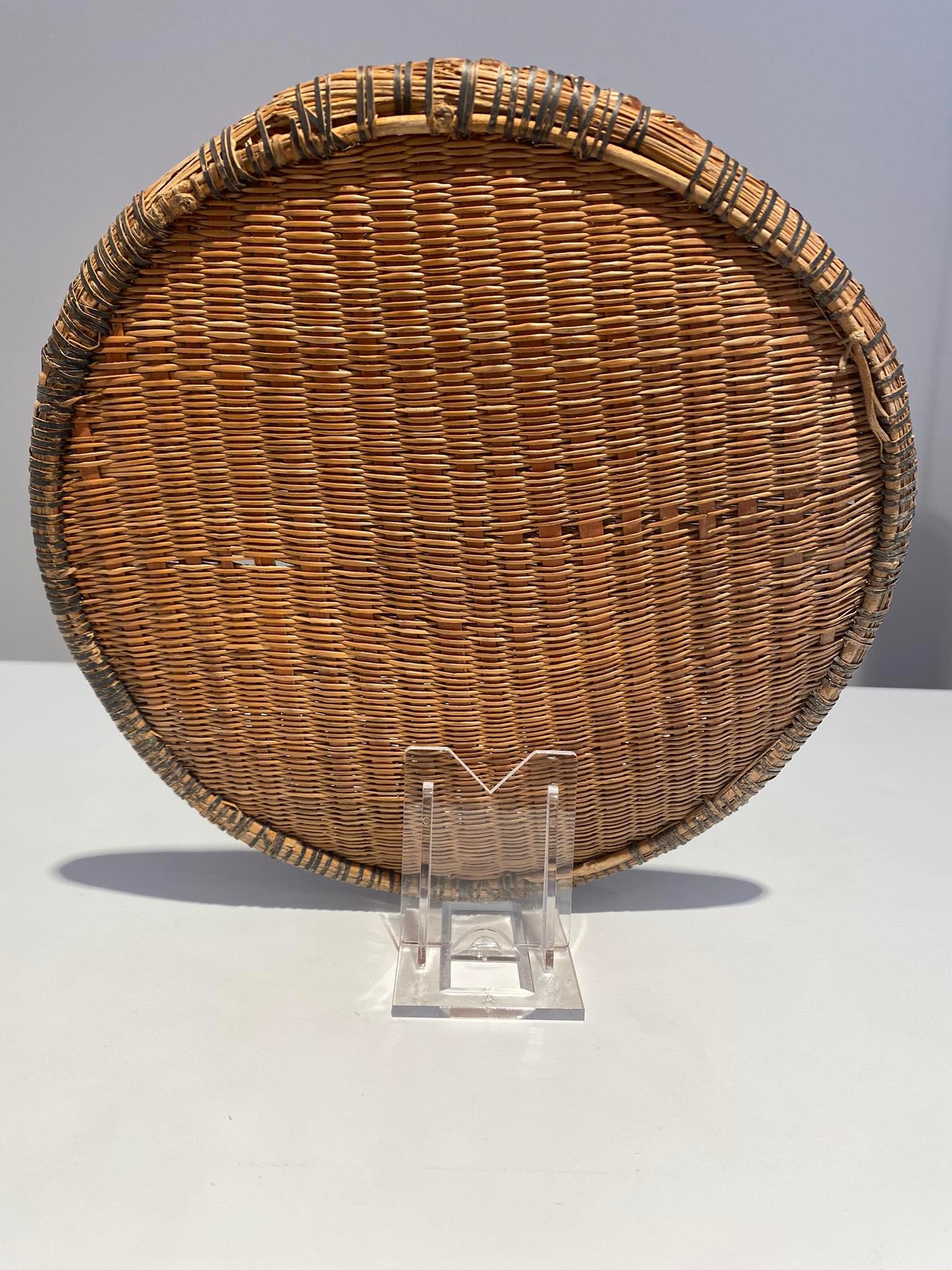 Rwandan Old Tutsi Basket - Rwanda - African Basketry Late 19th Century African Art Congo For Sale