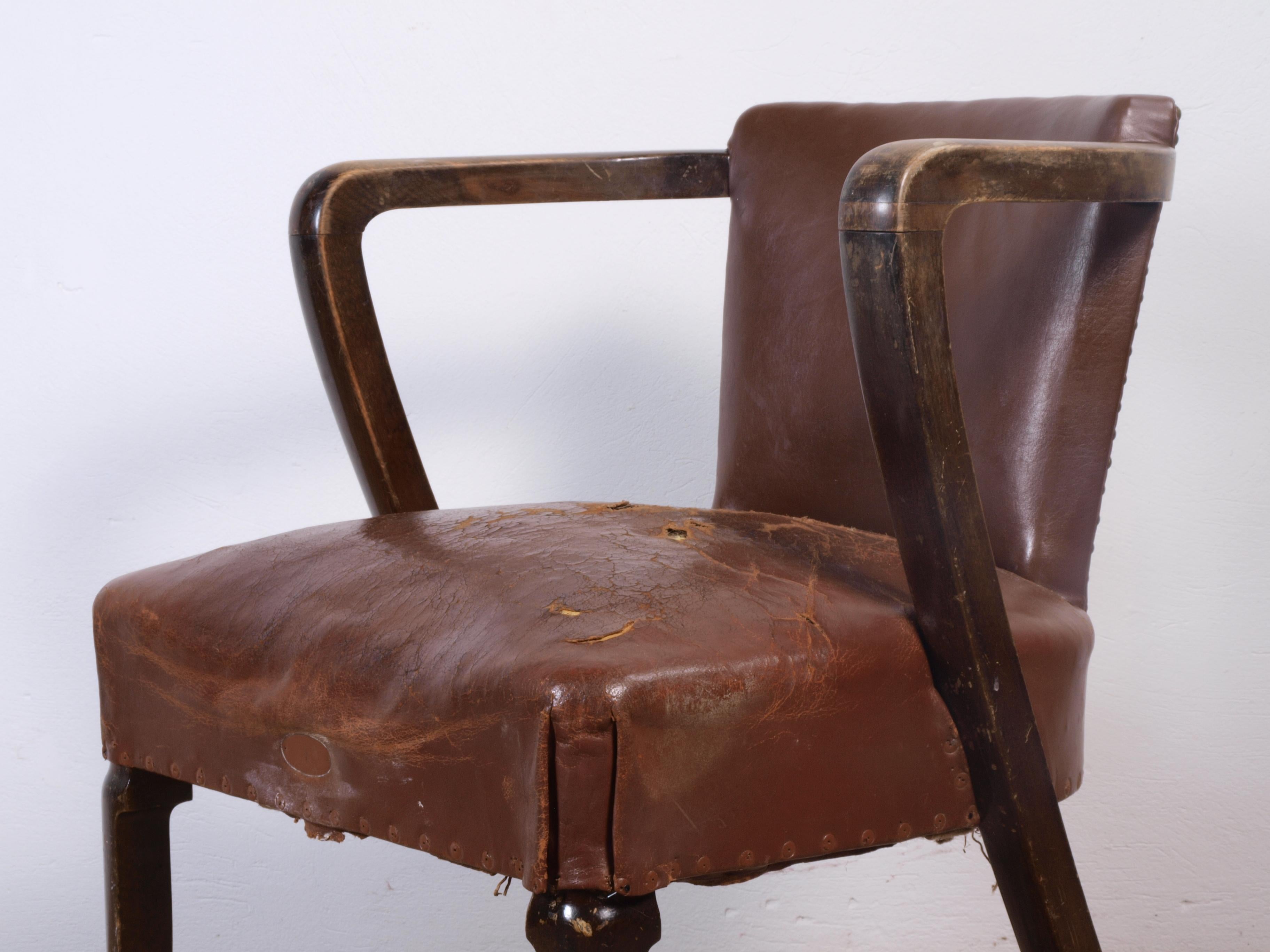 Mid-Century Modern Old Unknown designer arm chair For Sale