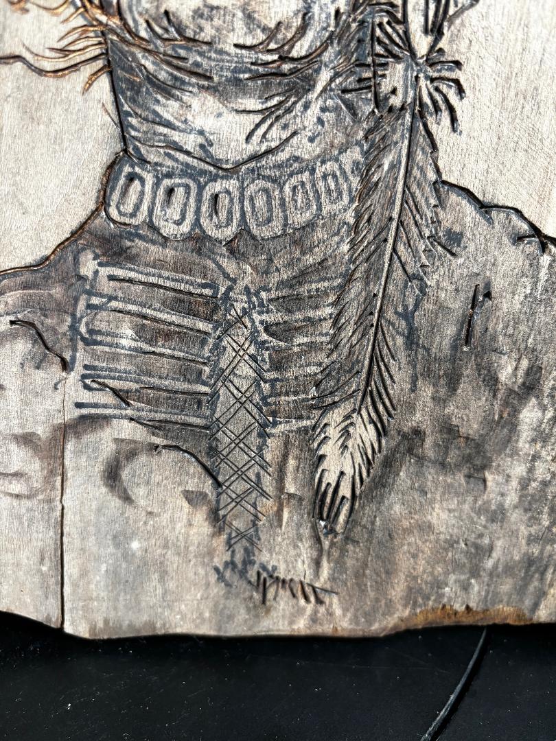 Old Vintage Pair Native American Folk Art Porträts Signiert JP Macett  im Angebot 5