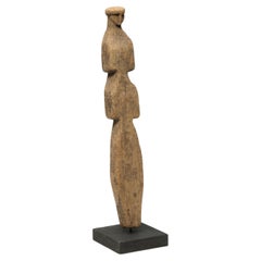 Figure abstraite indienne Kuna en bois de feuillus vieilli, Panama, Ina Sua Wood