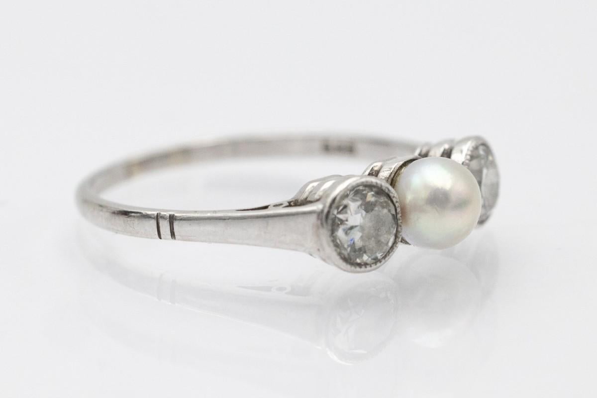 da uomo o donna Anello in oro bianco antico con diamanti da 0,54 carati e perla in vendita