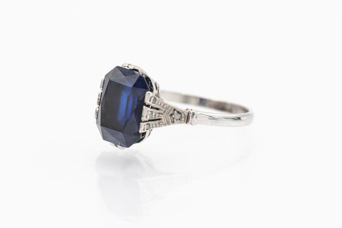 Women's or Men's Old white gold ring with synthetic sapphire, France, mid XX cent.