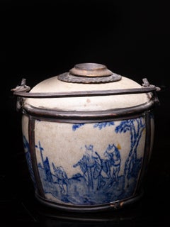 Ancienne pipe à eau de table en porcelaine blanche avec décor émaillé bleu