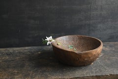Old wooden bowl from Southeast Asia/20th century/Display stand with chisel marks