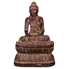 Buddha-Statue aus altem Holz aus Burma