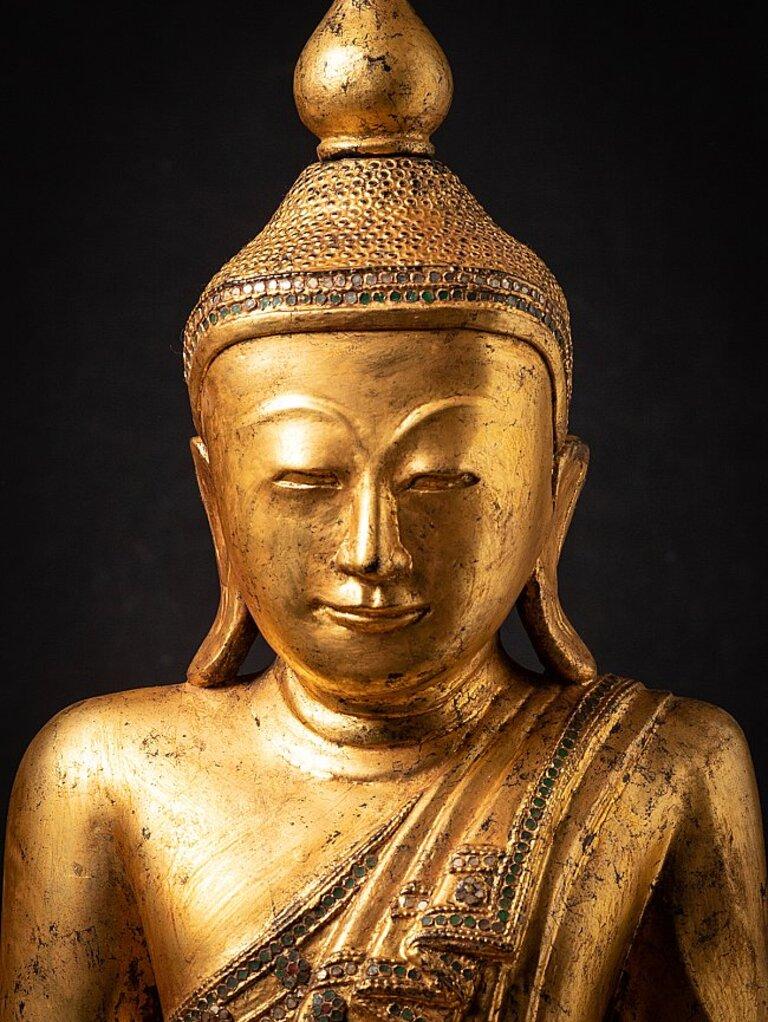 Old Wooden Burmese Buddha Statue from Burma In Good Condition For Sale In DEVENTER, NL