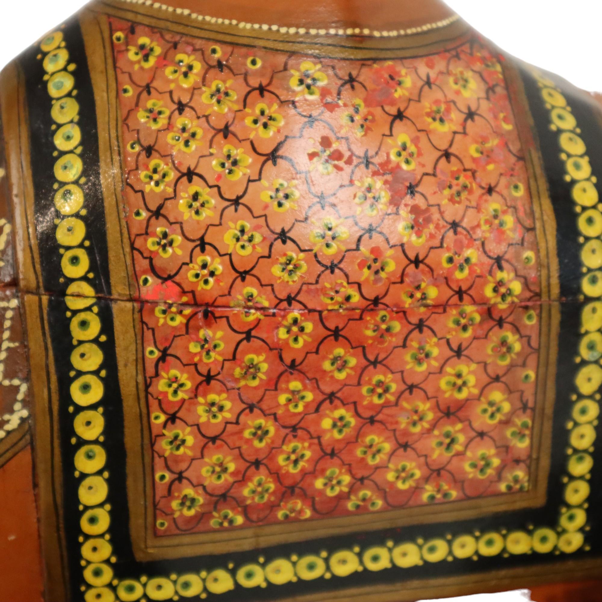 Camello de Madera Antiguo Sobre Ruedas Caja Baratija Juguetes Pintado a mano en venta