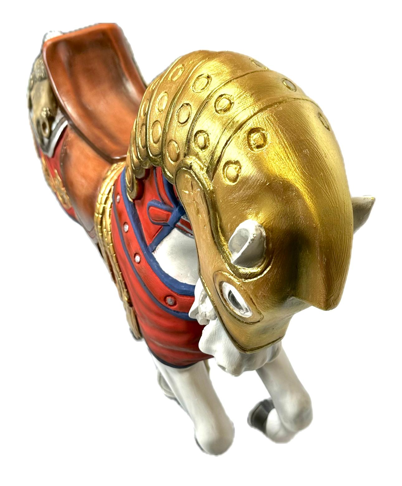 Vecchio cavallo da carosello in legno intagliato da giovane in vendita 1