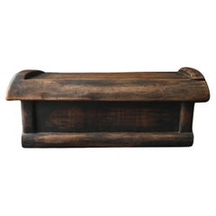 Old wooden low table from Southeast Asia/Charming bench/20th century