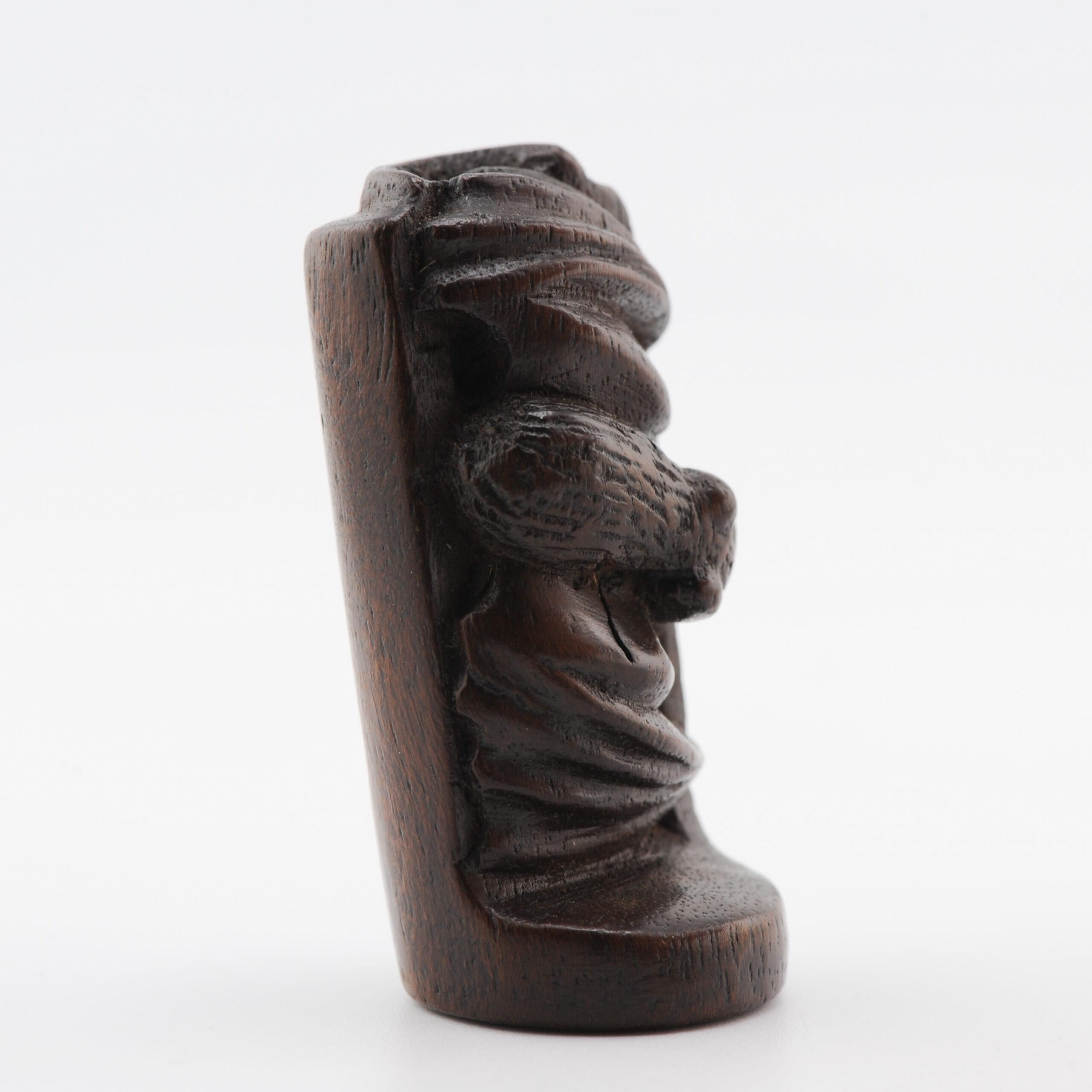 Old Wooden Netsuke 19/20th C Japanese Japan BAT Meiji Period For Sale 1