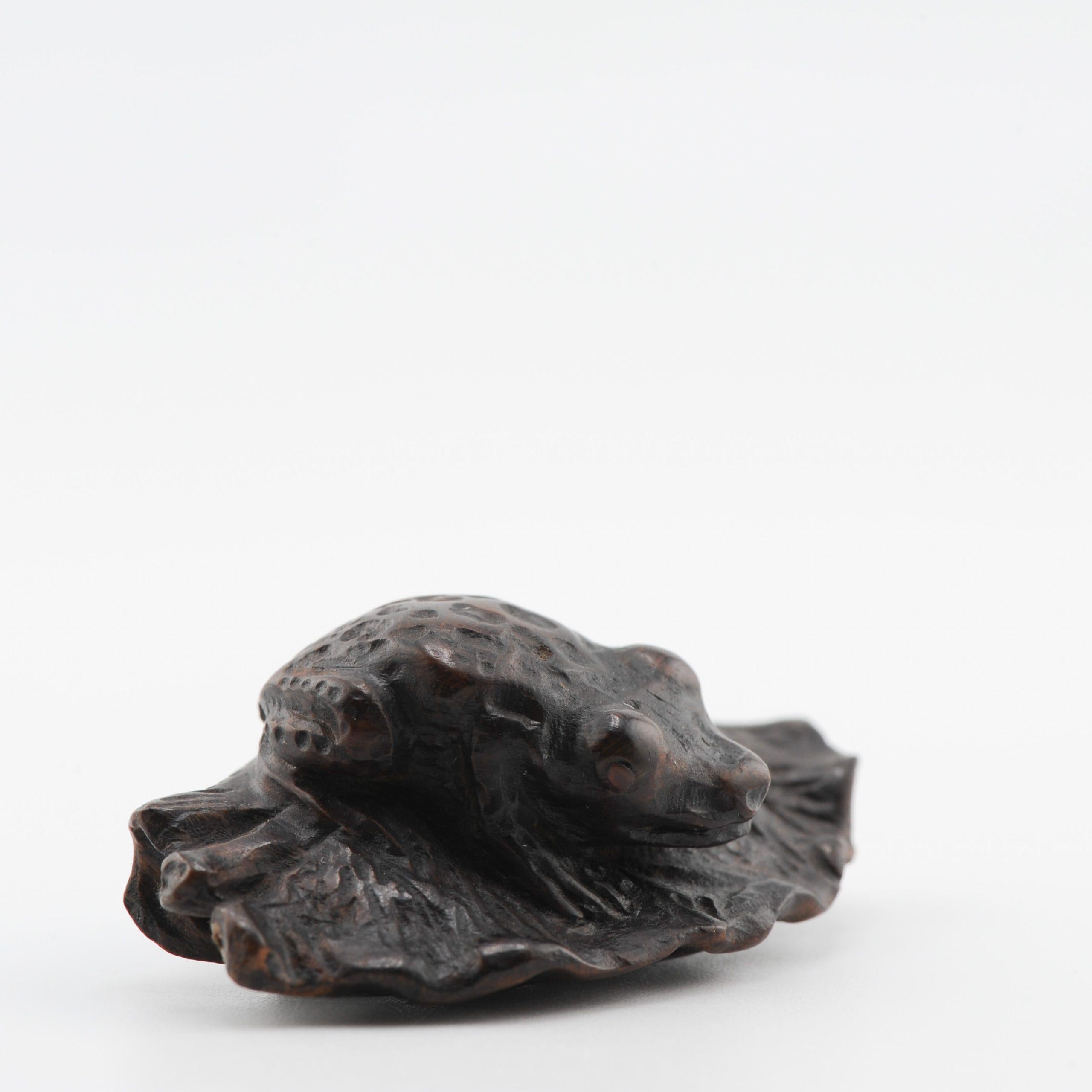 Old Wooden Netsuke 19/20th C Japanese Japan FROG Meiji Period For Sale 7