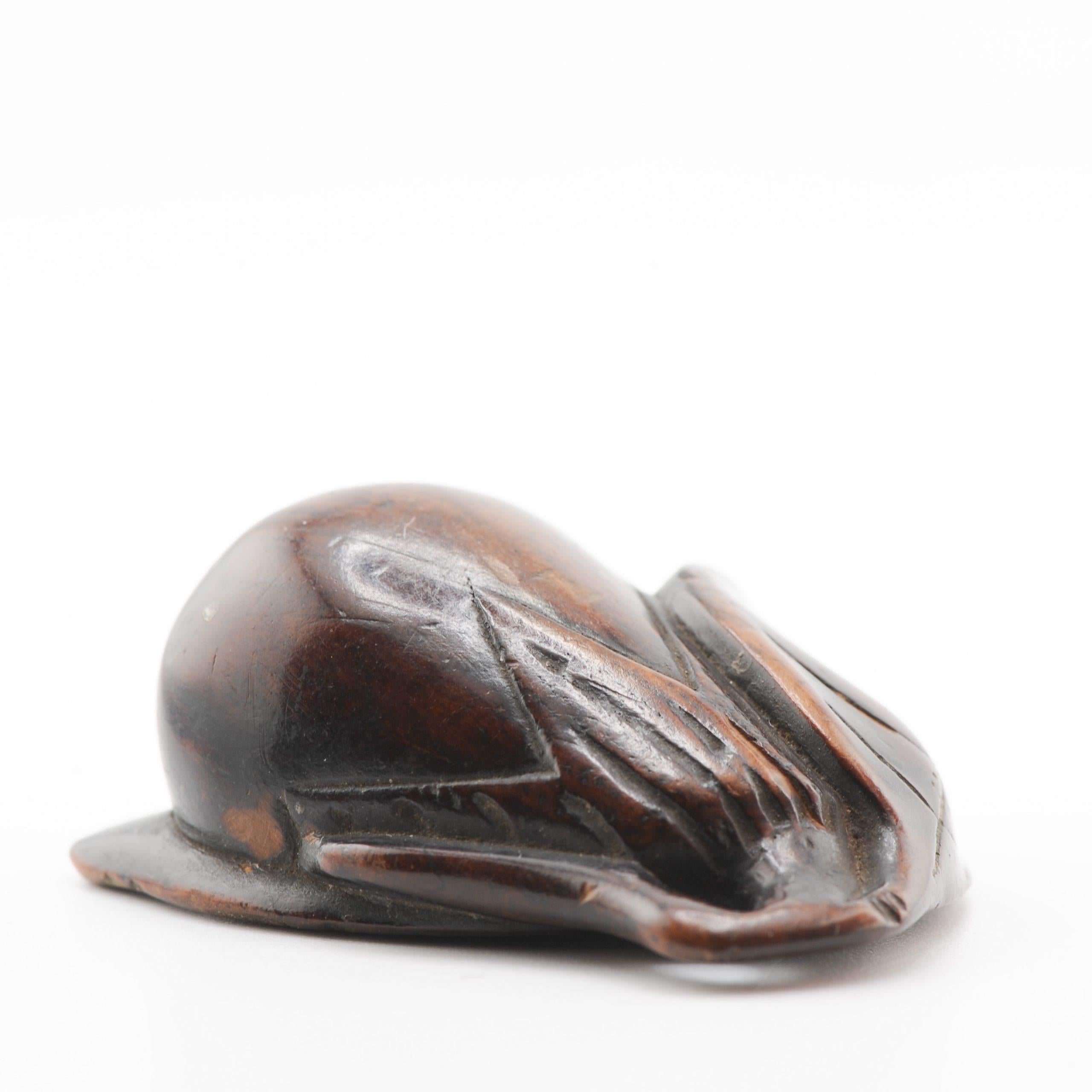 Lovely and very detailed piece. Unsigned. Japan 19th or 20th century.

Weight: 15 grams

Provenance: Collected in the 1980's. From the collection of Clemens Merkelbach van Enkhuizen, A well known Dutch painter and artist from Amsterdam.

Merkelbach
