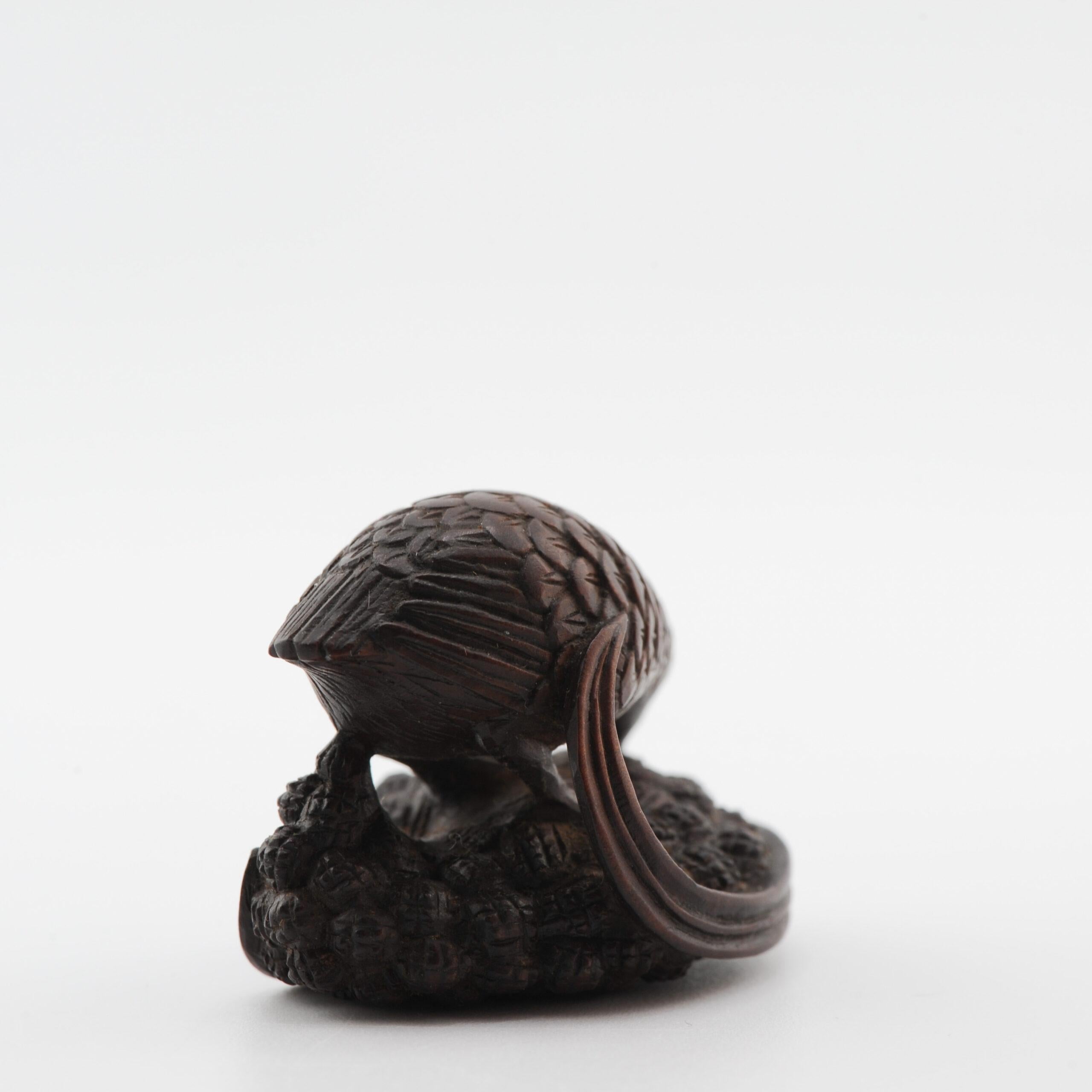 Old Wooden Netsuke 19/20th C Japanese Japan QUAIL Meiji Period In Excellent Condition For Sale In Amsterdam, Noord Holland