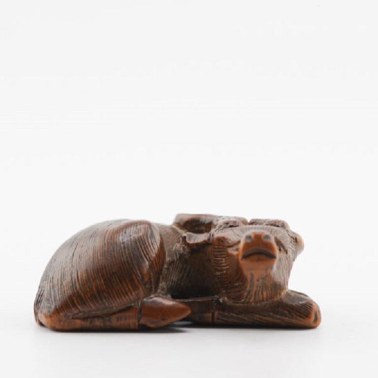 Old Wooden Netsuke Sculpture Japanese Cow Ox Meiji Period, 19/20th Century For Sale 1