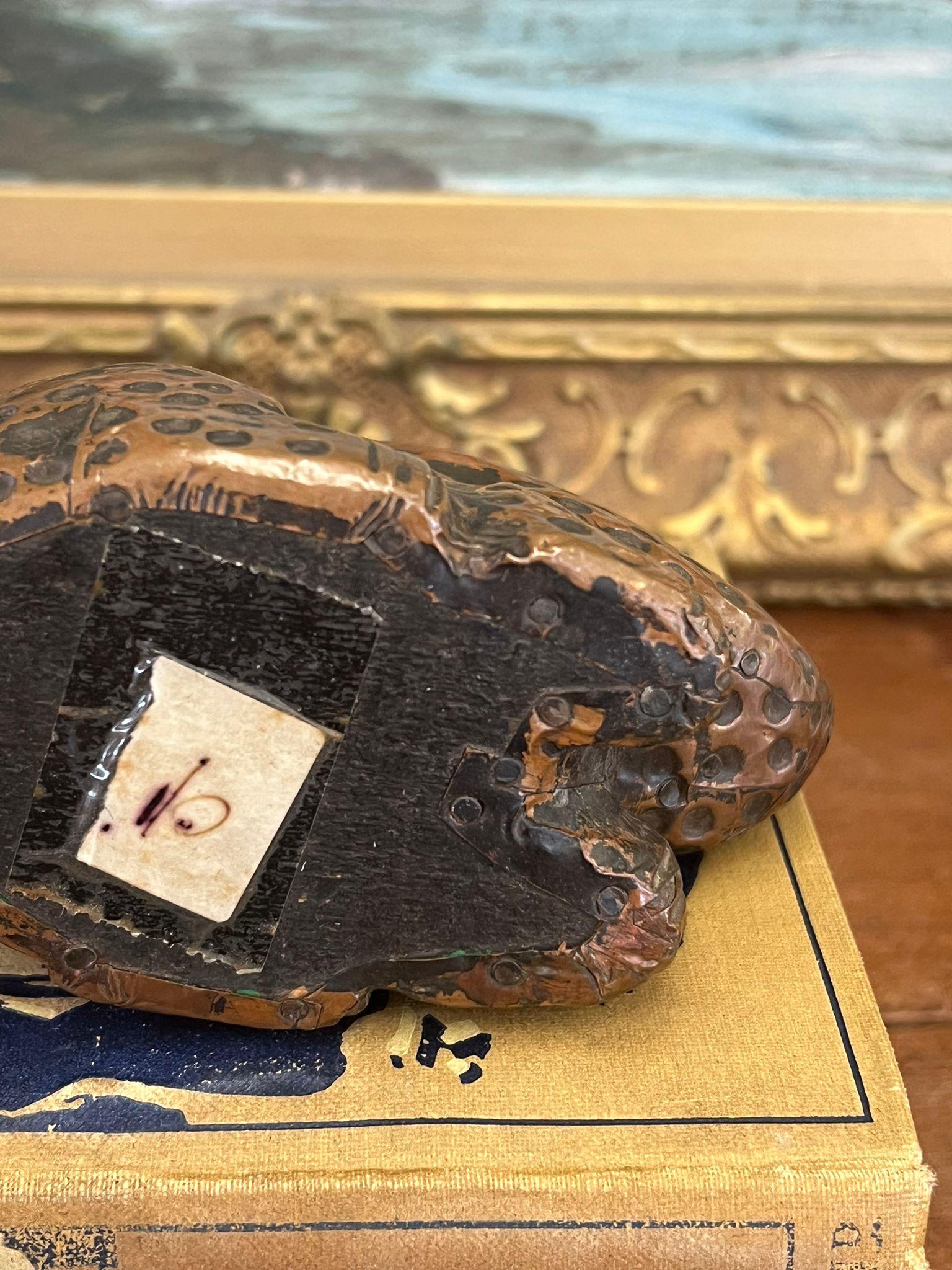 coniglio in legno fatto a mano vintage con possibile rivestimento esterno in rame in vendita 4