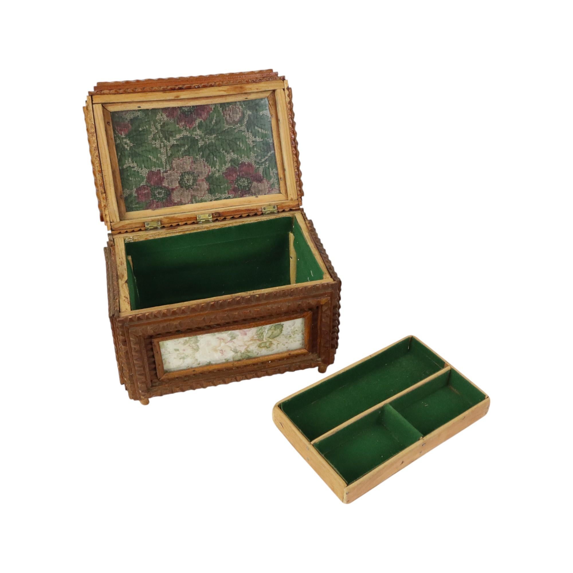 Caja de madera antigua Tramp Art Joyero Baratija Arte Popular principios del siglo XX en venta
