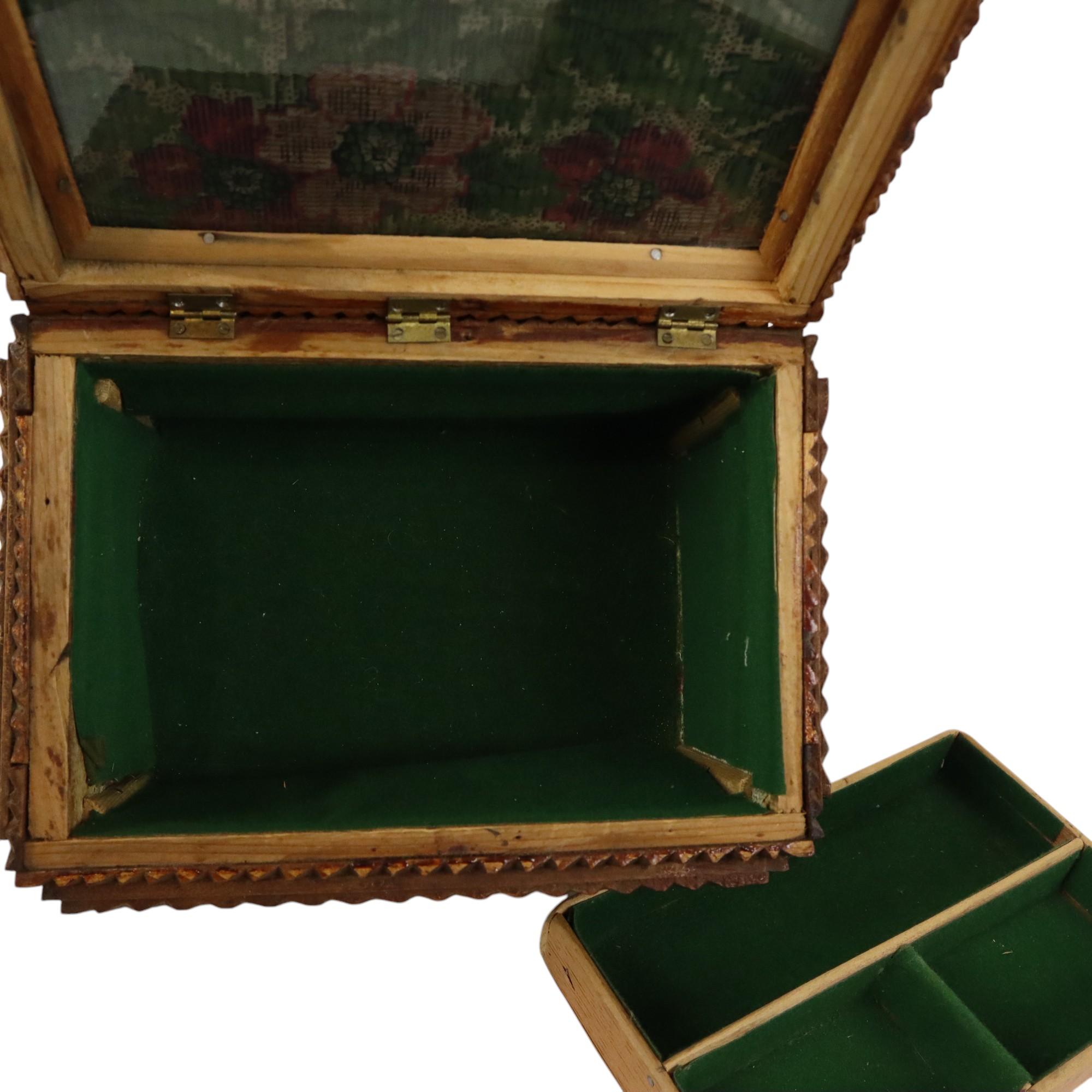 Caja de madera antigua Tramp Art Joyero Baratija Arte Popular Vidrio en venta