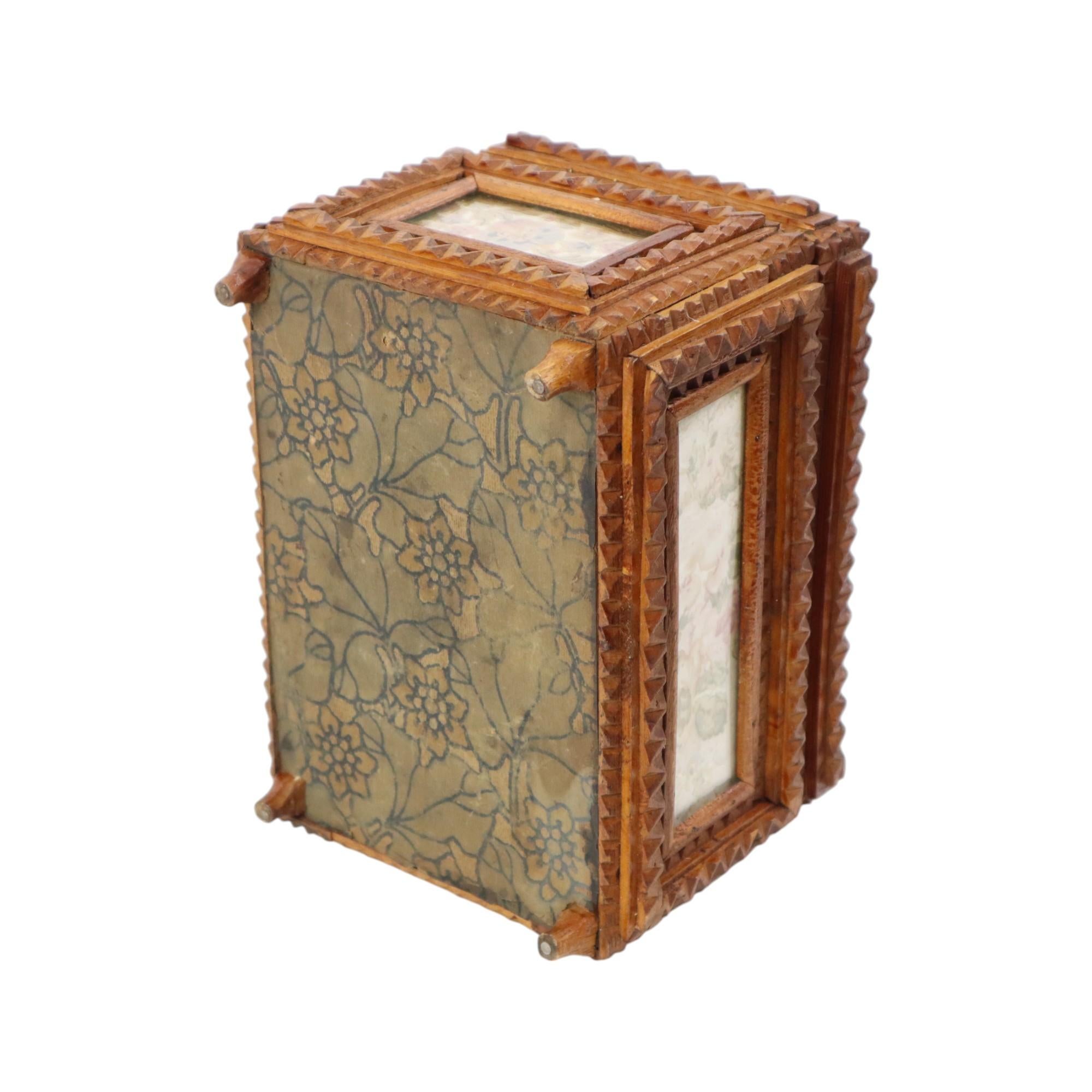 Caja de madera antigua Tramp Art Joyero Baratija Arte Popular en venta 1