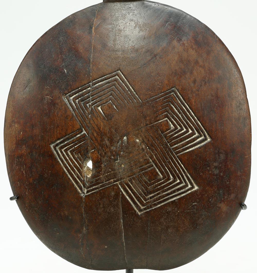 Hand-Carved Old Worn Kuba Tribal Platter Incised Design, Early 20th Century, Congo For Sale