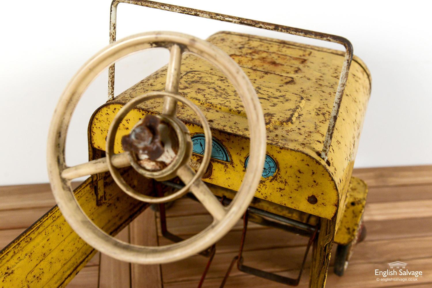 Old Yellow Military Style Metal Pedal Car, 20th Century In Good Condition For Sale In London, GB