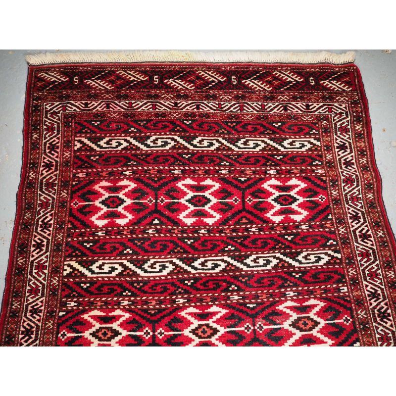 Old Yomut Turkmen Long Rug of Banded Design In Good Condition For Sale In Moreton-In-Marsh, GB