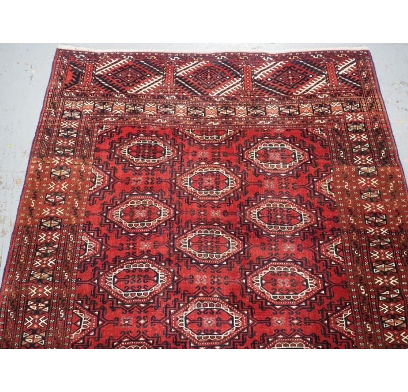 Old Yomut Turkmen Teppich mit achteckigem Gul-Design, um 1920/30 (20. Jahrhundert) im Angebot