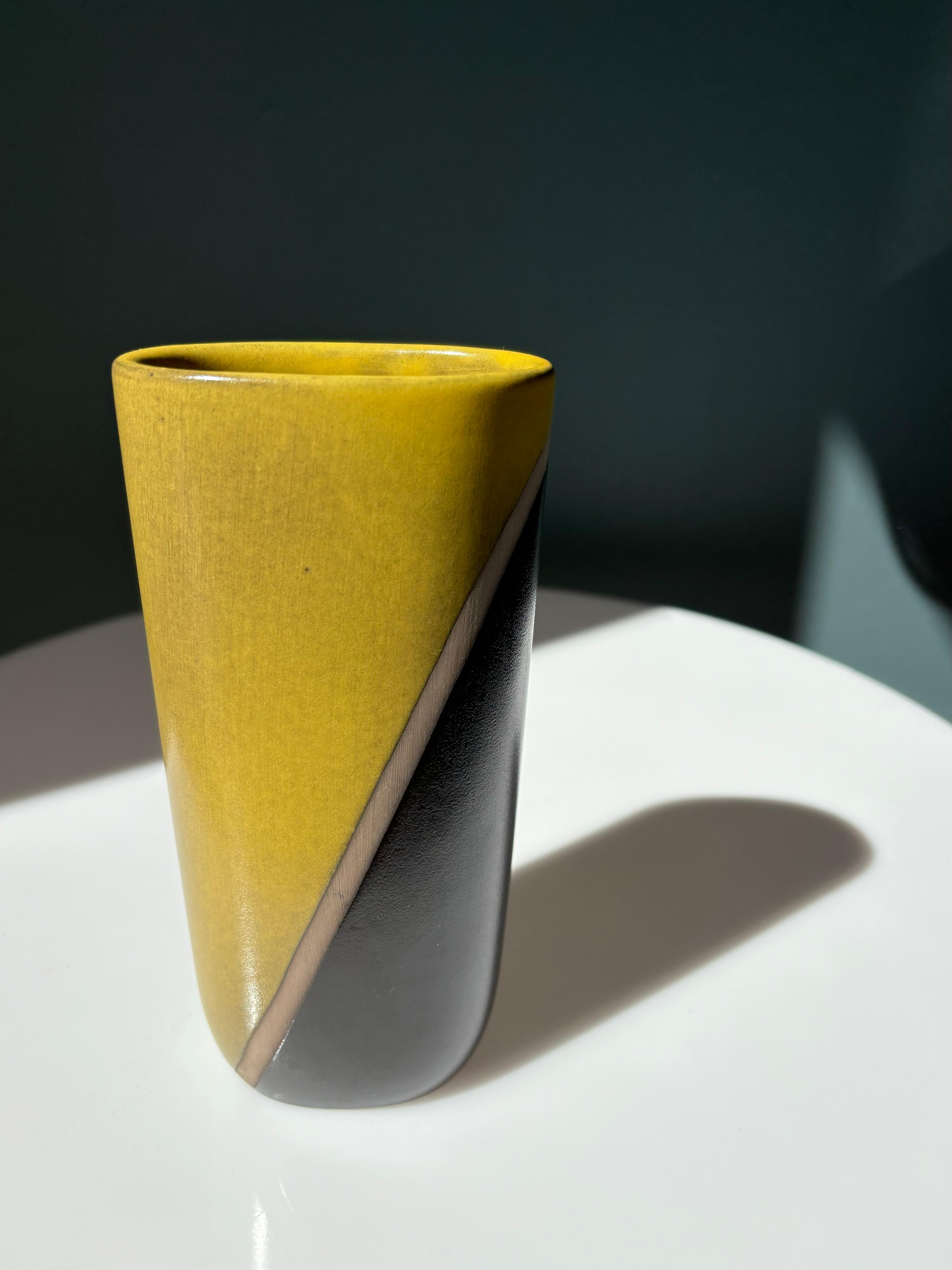 Scandinavian Modern Oldfors Ekeby 1950s Graphic Modernist Vase For Sale