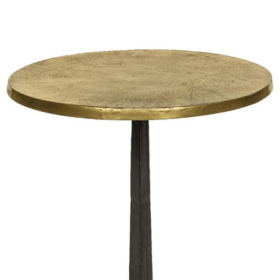 Table oldies round with top in antique metal
Finish in brass style with base in metal black finish.
Also available in side table oldies round.
