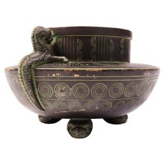 Urna / evaporatore in terracotta laccata con bronzo antico