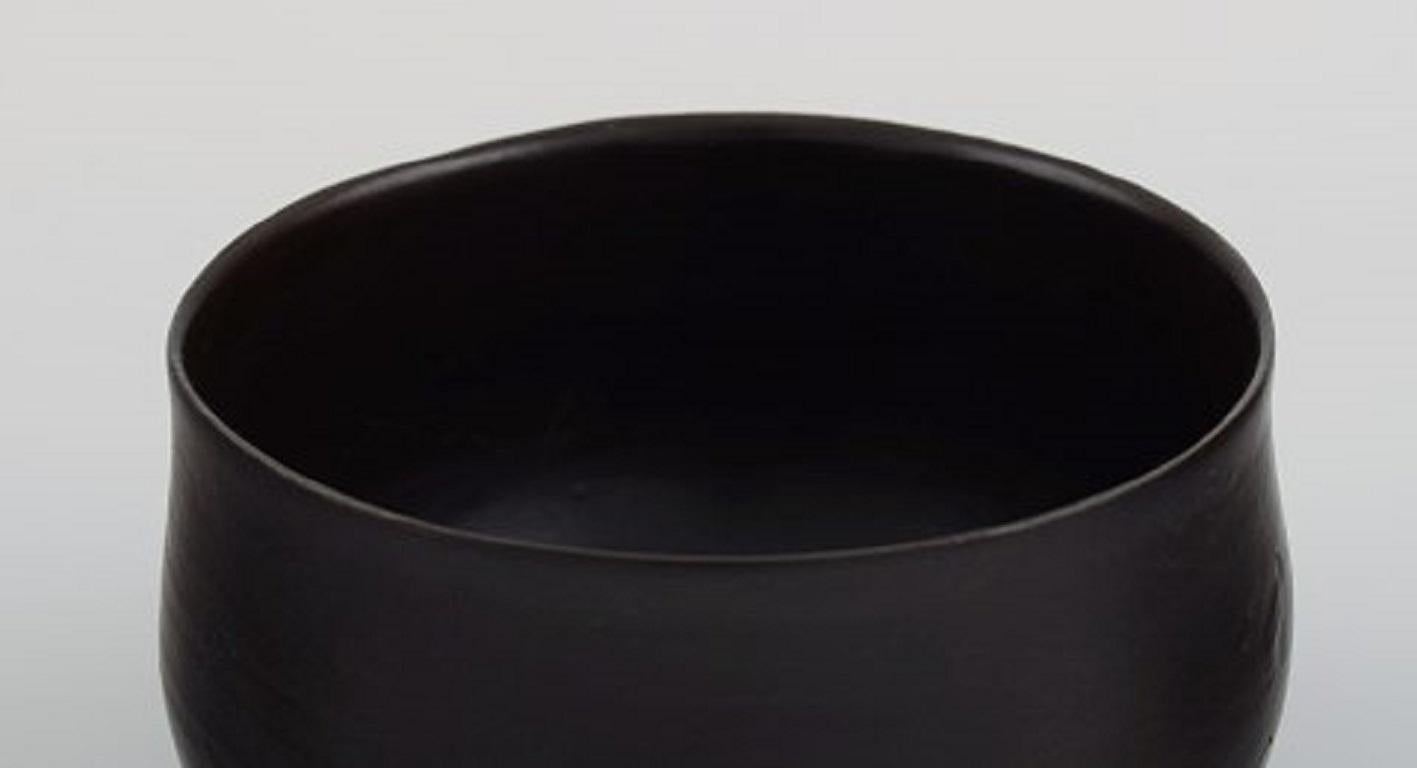 Scandinavian Modern Ole Bjørn Krüger (1922-2007). Bowl in glazed stoneware. 1960s / 70s. For Sale