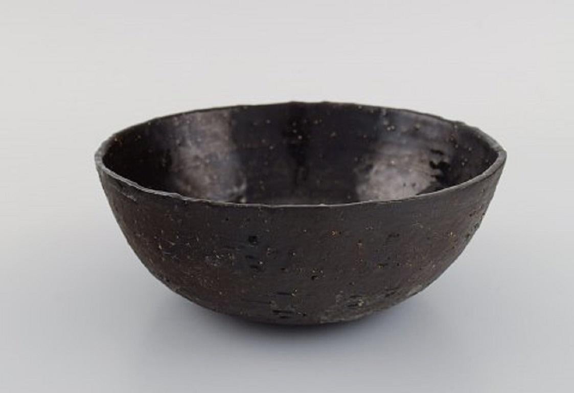 Scandinavian Modern Ole Bjørn Krüger (1922-2007). Unique Bowl in Stoneware. 1960/1970's For Sale