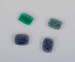 Ole Bjørn Krüger. Eleven unique brooches/ear clips in glazed stoneware