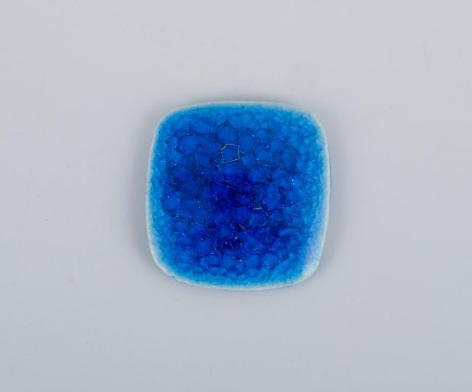 Ole Bjørn Krüger. Seven brooches in glazed stoneware in blue and green shades. For Sale 3