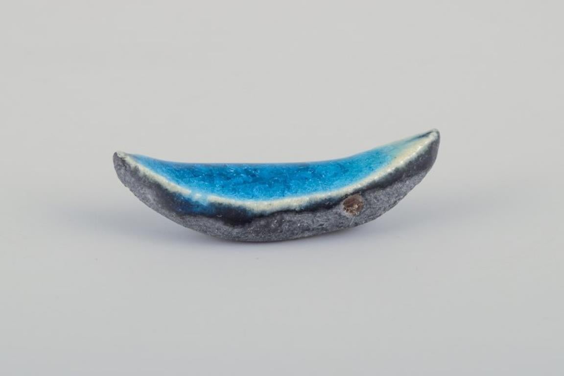 Ole Bjørn Krüger. Sept broches uniques en grès émaillé Excellent état - En vente à bronshoj, DK