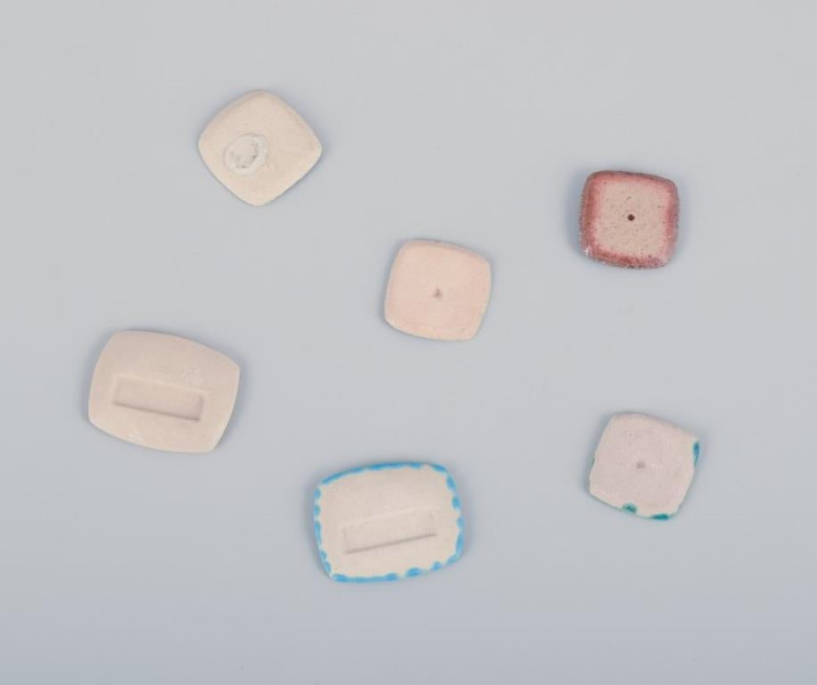 Ole Bjørn Krüger. Six brooches in glazed stoneware in blue and white shades For Sale 3